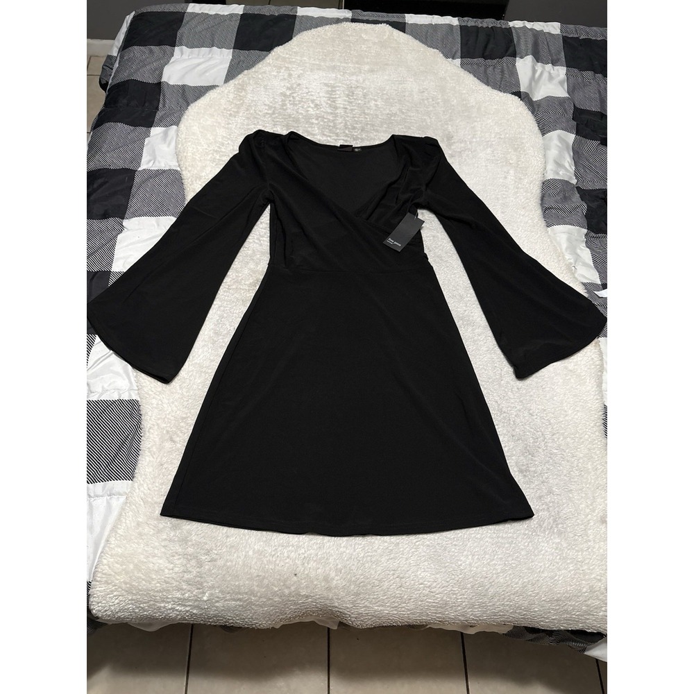 New Free Press Clothing Women's Black V Neck Bell Sleeves Dress Size Small